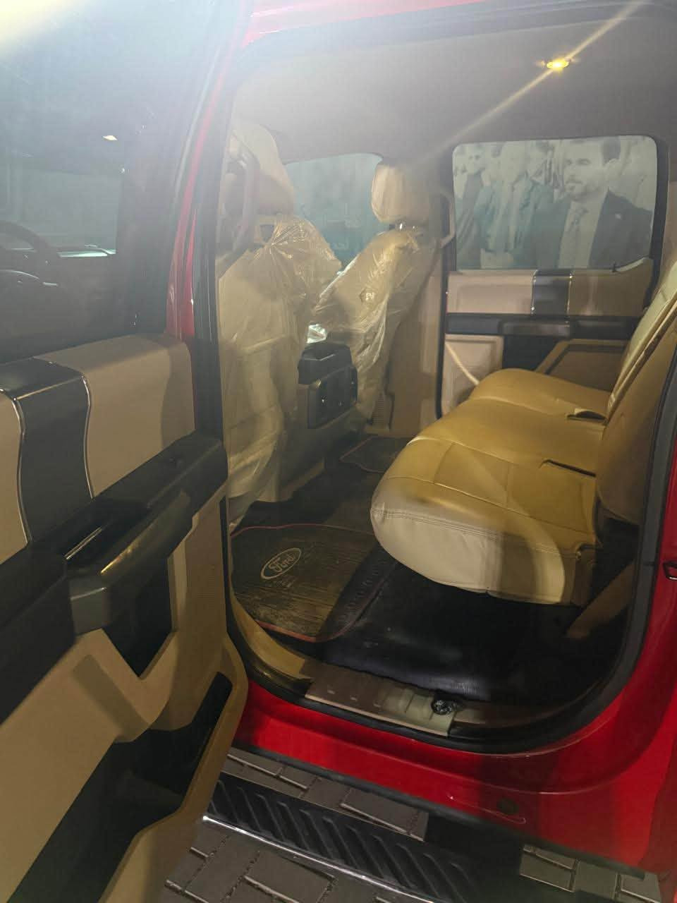 سلام عليكم لبيع فورد إف-150 (Ford F-150) لون أحمر مميز  مواصفات خليجية
رقم الهاتف/ خالد ***********

 الموديل /2017 

بدي قصير باب طويل مرغوب

 الفئة: فورد F-150 (4x4) دفع رباعي.  

 اللون: أحمر خارجي / داخلية جلد بيج بحالة ممتازة.  

 المسافة المقطوعة: 120,000 كم.

 المواصفات والإضافات:

 نظام دفع رباعي (4X4).  

 شاشة معلومات وكاميرا مع نظام Ford SYNC.  

 رقم أربيل 22k11674

 دواسات جانبية وشبك أمامي بإنارة.  

سيارة استخدام شخصي سعرها 200$
