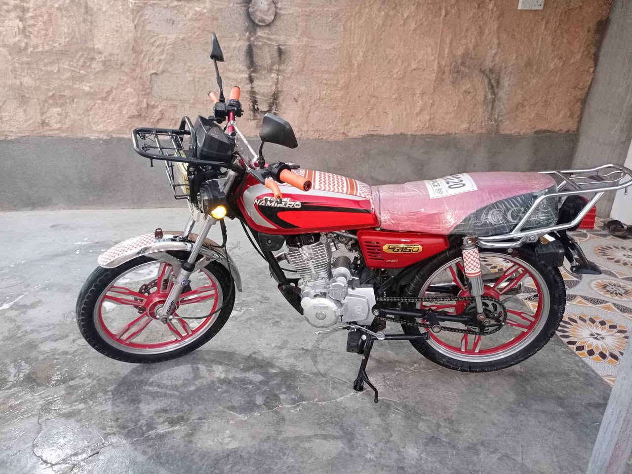 موطور للبيع موديل 20منفيس سعر 550بي مجال بصيط رمادي الجزيرة الهاتف ***********
