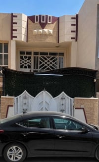 منطقة المشتل • ٨٠م • كراج و٣ طوابق