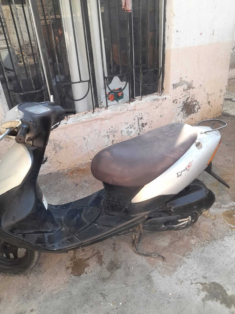 السلام عليكم
دراجة رياضي جاهزة ما تذب عليها الف دينار السعر 200 الف للبيع العنوان المجر الكبير للتواصل ***********
