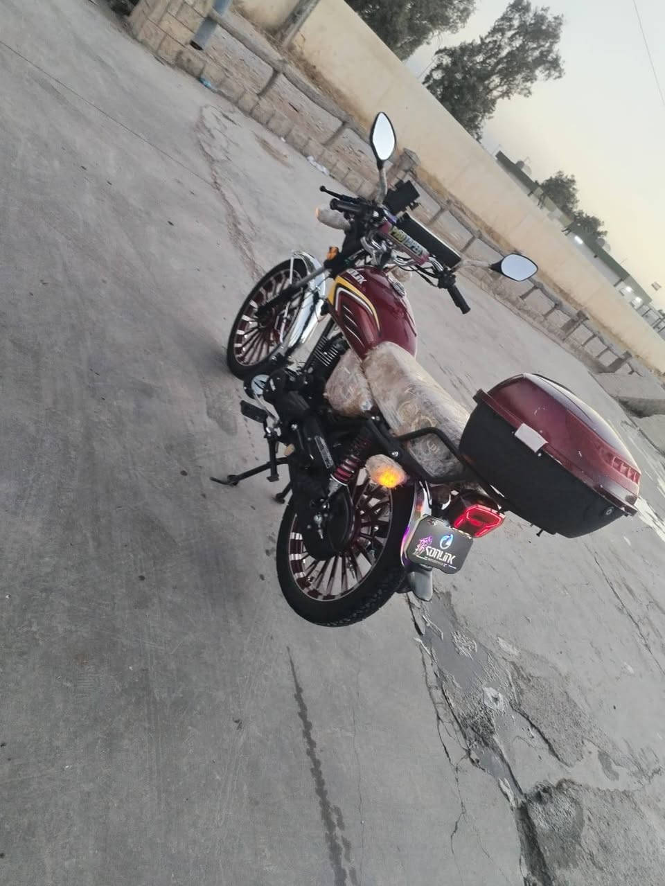 السلام عليكم موطور سولنك للبيع بعده عل وضع الشركه منيفيس سويجات 2 السعر 975وبي مجال قليل
المكان الحويجه الرقم ***********
