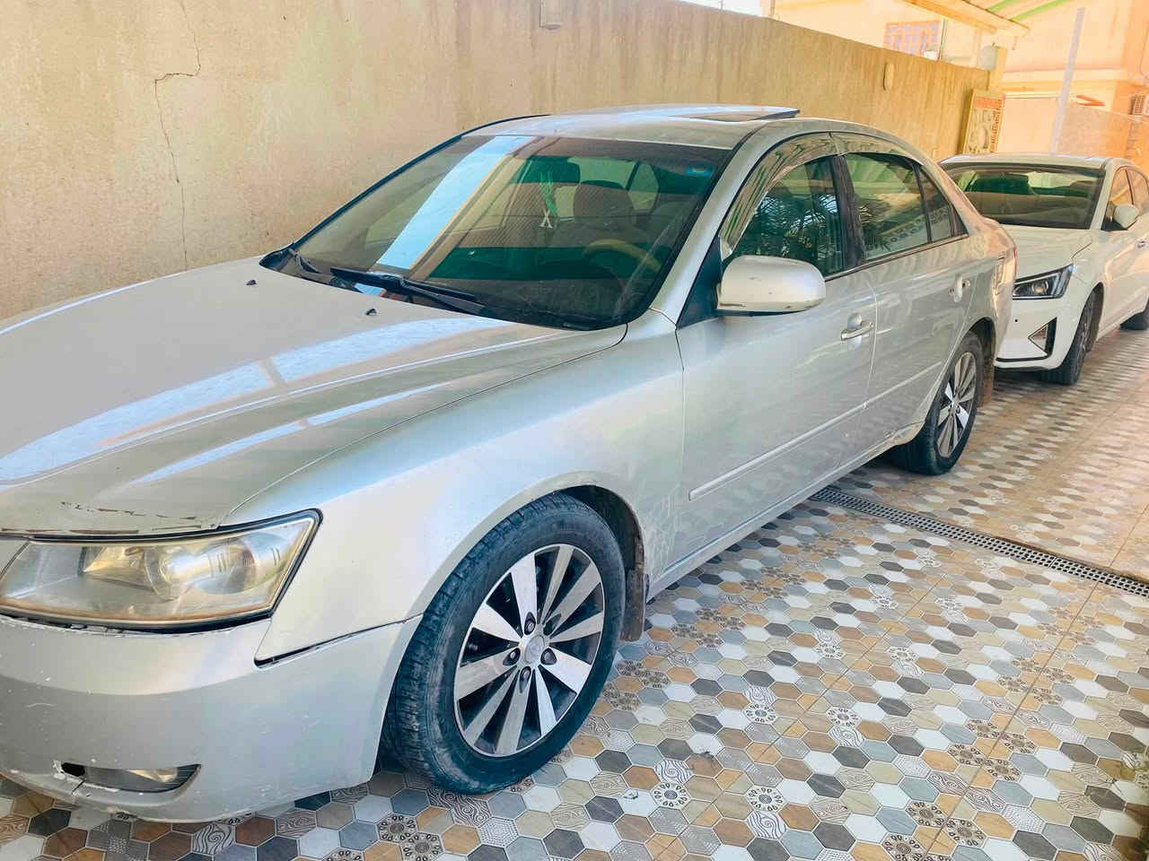 سوناتا 2006 خليجي V6 محرك 3300 السياره بيه صبغ 3 قطع فقط بنيد وجاملغات الاماميه اثنين اثر جراد السعر 95 وبيه مجال مكان السياره صلاح الدين قضاء بلد الرقم ***********
