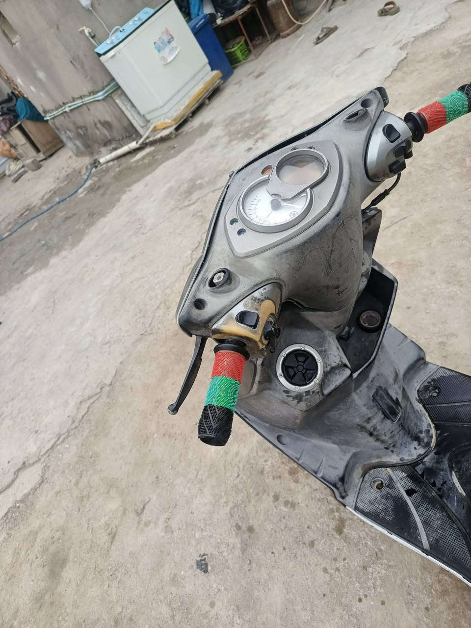 سكنز للبيع
مامفتوحه سلف هندر كهربائيات كلشي شغال راسل على الخاص او على الواتساب👈🏾👈🏾***********
