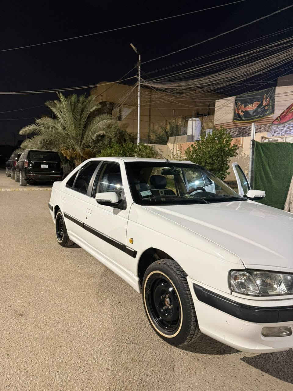 السلام عليكم ورحمه الله وبركاته 
بيجو بارص موديل 18سياره بأسمي سنويه لل31 هزه جديده
السياره حادثها خلفي مواصل للحوض . السياره جاهزه من كلشي برغي مناقصها السياره تبريد ثلج حداديه امامي وخلفي جديد تخم تاير مكينه وكير كفاله  . سعر السياره 57 بيها مجال بسيط  مكان السياره بابل/مركز الحله رقم هاتف ***********
