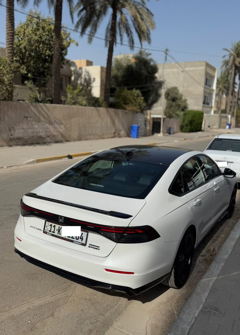 🚘 للبيع هوندا أكورد 2024 – أبيض
✨ السيارة كلين ونظيفة جداً
موديل: 2024
📍 اللون: أبيض
🛣️ الممشى: 29 ألف كم فقط
استخدام شخصي
السيارة بحالة الوكالة 
رقم بغداد 
كشن تدفئه وكهربائي 
دواخل كشنات جلد اسود 
جديده جدا داخل وخارج …

💰 السعر: [٢١٥ $ ] 
📞 للتواصل: [***********]

الجاد فقط يتواصل، والفحص مفتوح بأي مكان يختاره المشتري.
