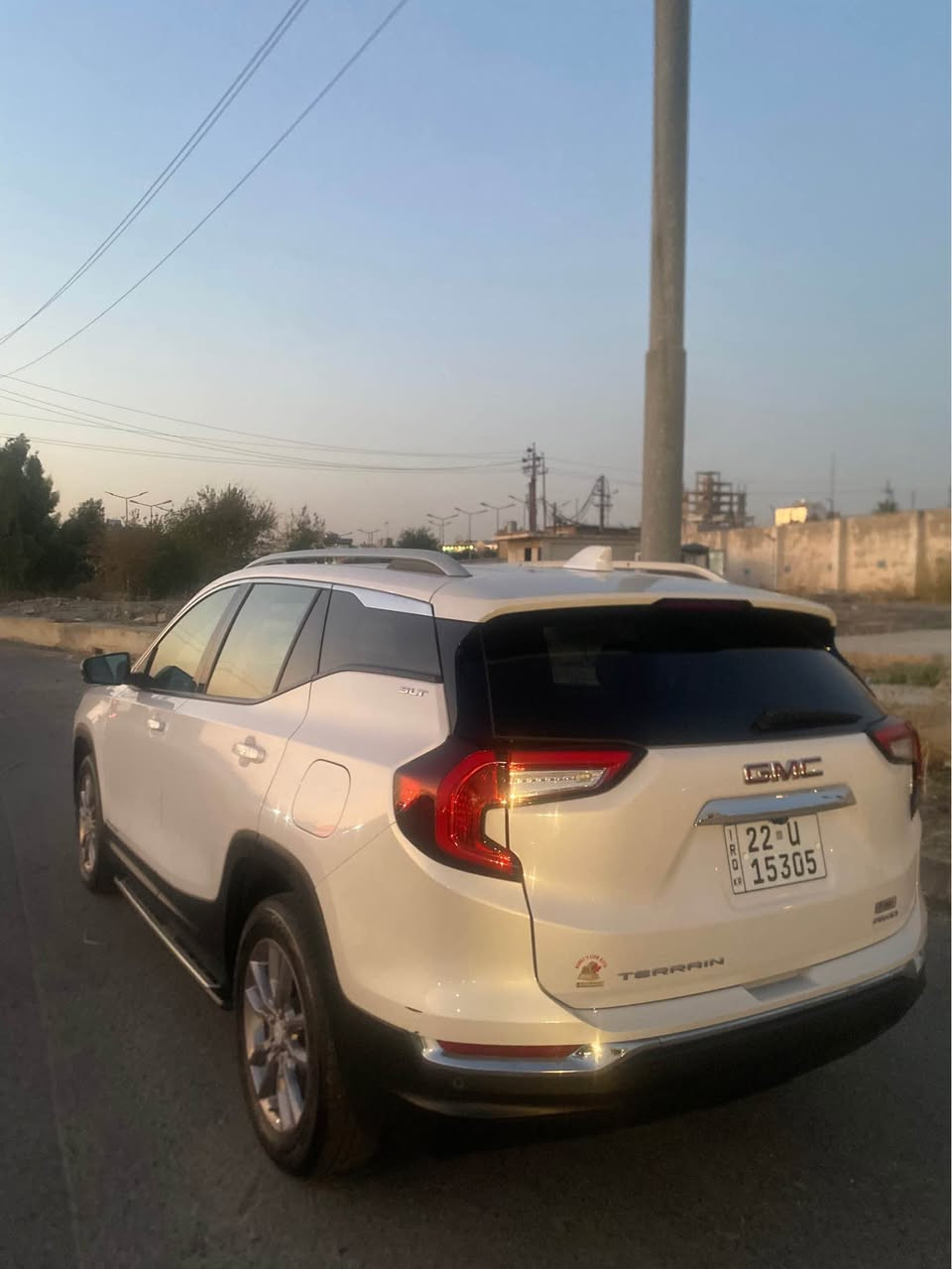 جى ام سي تيران موديل ٢٠٢٣  موصفات SLT (AWD) فول فول موصفات آخر فيئة  سيارة بدون صبغ بدون ايرباك   بيها مكانين بارد  شبر شبر   محرك كير شرط   فحس  ممفتوح  سيارة ماشي ٥٠٠٠٠ الف   سيارة شرط تحويل      (٢) سويج بيلادى   سعر سيارة ١٨٠ ورقه بيها مجال   عنوان سيارة اربيل عنكاوه *********** أربيل, العراق
