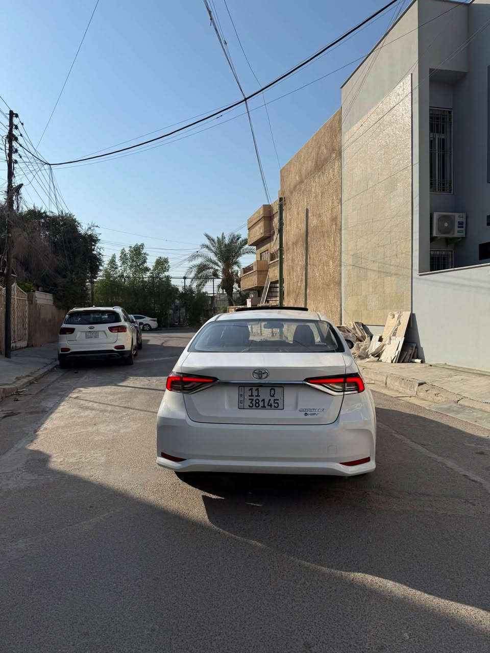 🚗 تويوتا كورولا 2024 (هايبرد) للبيع 🚗
المواصفات والتفاصيل:

 الموديل: 2024

 المحرك: هايبرد (اقتصادية جداً)

 الشكل: خليجي

 المسافة المقطوعة: 25 ألف كم فقط

 فتحة سقف

 بصمة تشغيل ودخول ذكي

 مقاعد (كشنات) كهرباء

 رادار وتحديد مسار

 نظام التوقف الذاتي (مانع التصادم)

 السيارة بحالة ممتازة وجاهزة للتحويل

💰 السعر: 140 ورقة (14,000$)

📍 للتواصل والاستفسار:

📞 ***********
