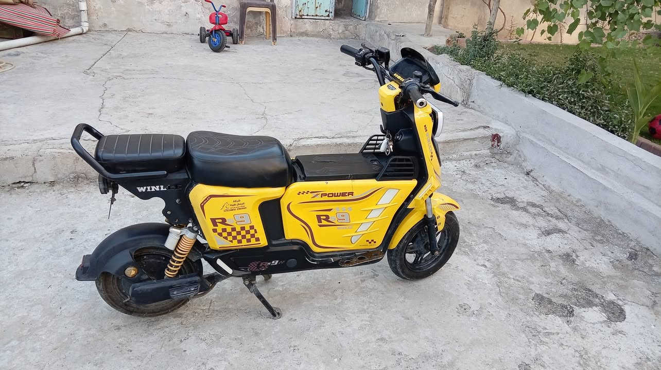 دراجه Rs9 وضع شركه البطاريات دراجه ماتصرف عليها ربع السعر 475 وبي مجال ***********
