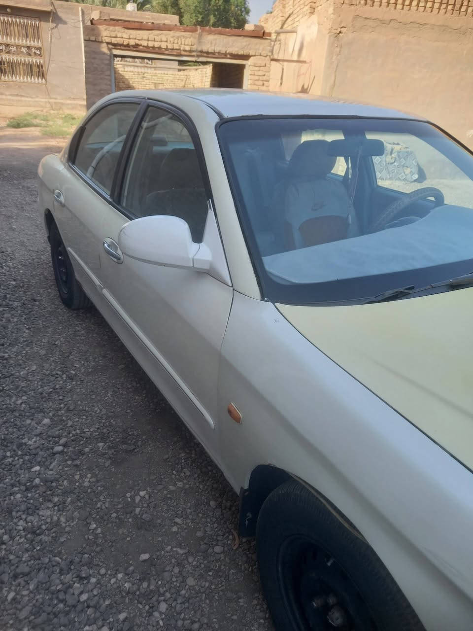 سلام عليكم سوناتا موديل ٢٠٠٠ رقم بغداد جاهزه ما بيه اي نقص سنوية ٢٩ تحويل ثاني يوم سعر ٥٣ وبيه مجال حك الجية متواجد عله هذه رقم واتساب..***********تصال عله رقم
