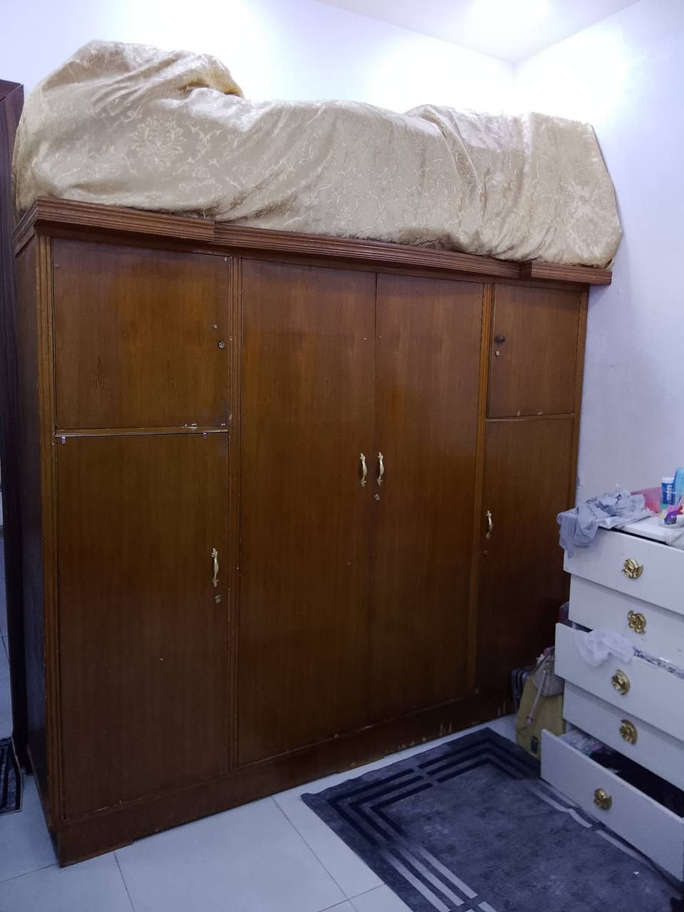 السلام عليكم
عندي غرفة نوم تخم  جرابي اطفال  بغداد الغاليه

رقم الهاتف ***********
