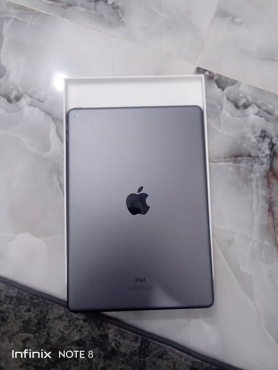 ايباد 9  كامل ملحقاته،،  كفاله،،  شخط مابي /واتساب فقط *********** //السعر 350
ذاكرة   256

بطارية 91  ايباد نظيف مستخدم للدراسه فقط سنه واحده،،  مكاني كوت
