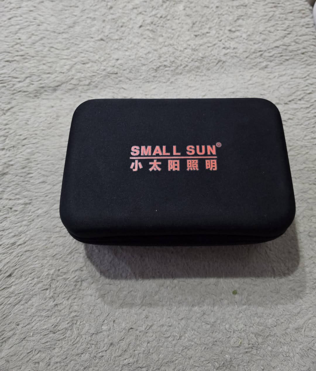 بۆفرۆشتن
بەکارنەهاتووە
نرخ40هەزار
ژم:***********

​براند و مۆدێل: SMALL SUN ZY-T221 Original

​ڕووناکی: بەهێز و مەودا-دوور (1000m-1KM)

​قائیدەی شەحن: شەحندەکەرەوەی Type-C خێرا

​پاتری: شەحنکەرەوەی ئۆرجیناڵ و تەمەندرێژ

​نیشاندەری شەحن: خاوەنی گڵۆپ (LED)ی دیاریکردنی ڕێژەی شەحنی پاتری

​دیزاین: جەستەی ئەلەمنیۆمی بەهێز، دژە زەبر و خۆڕاگر

​ملحەقات (پێداویستییەکان): 

​محەولەی شەحن و کێبڵی Type-C

​لاستیکی زیادەی شوێن قاعیدەی شەحن
