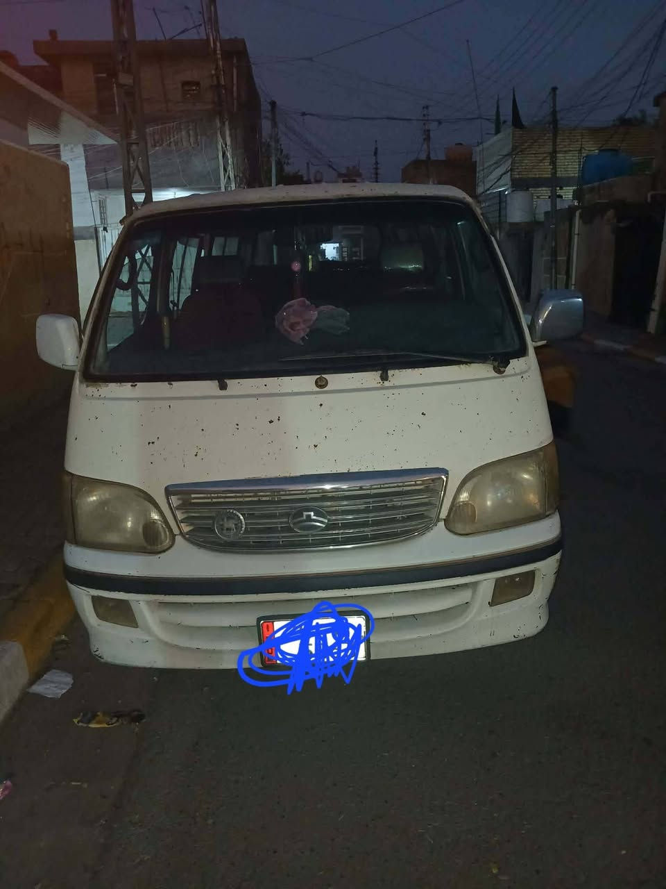 سياره دير موديل ٢٠٠٩ نظيفه مصفره غرامات باسمي مكفوله من كل شي رقم نكليزي ديالى السعر ٤٥ وبيها مجال  للشراي  المكان الحسينيه الراشديه اتصل عالرقم وتدلل ***********
