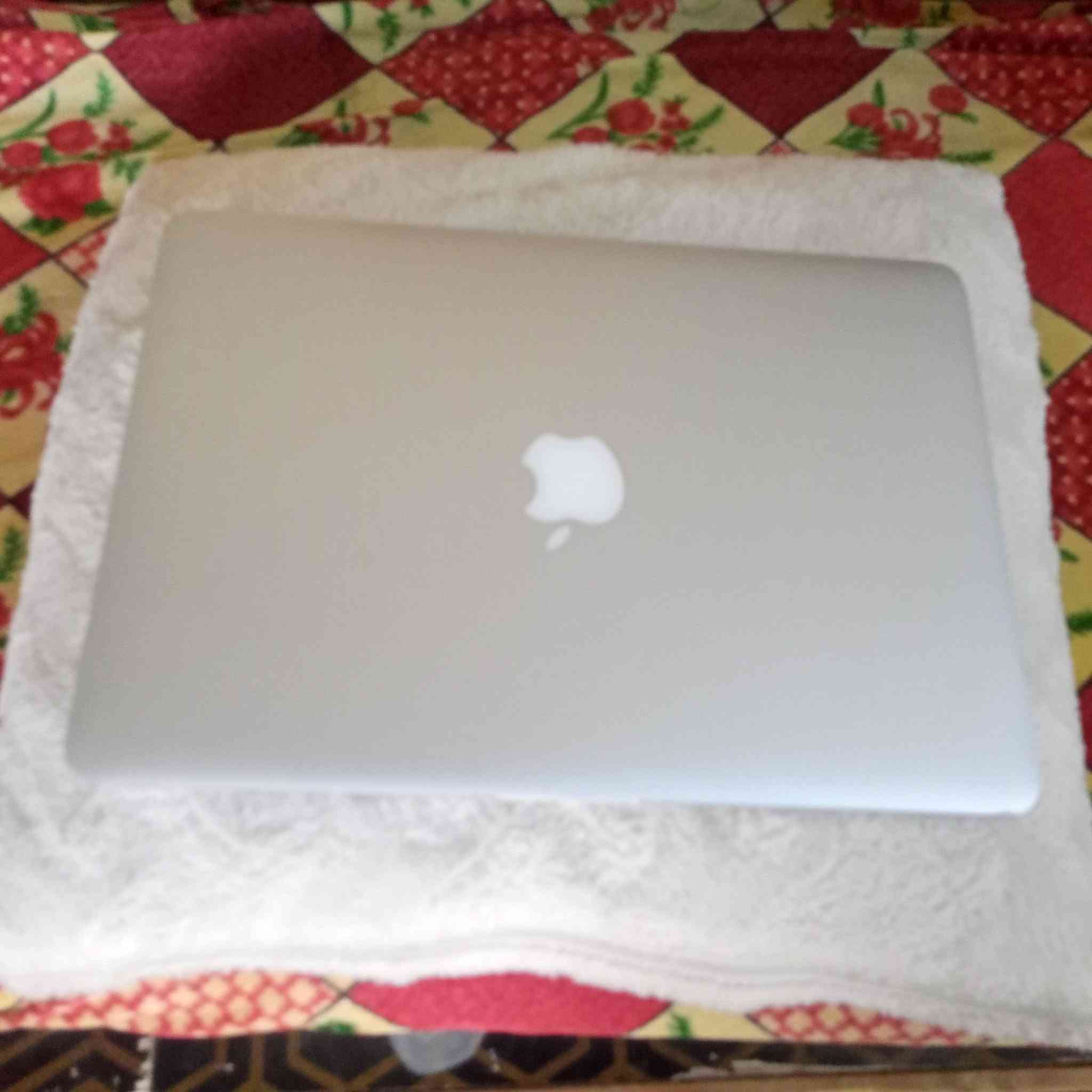 يا الله اللهم صلي على محمد وال محمد لابتوب للبيع مواصفات Cor i5 _3230 
2.60GHZ
250GGB
8SSD
lnTel(R)HD GYapmcs
سعر 500 وبيها مجال 

رقم واتساب ***********
