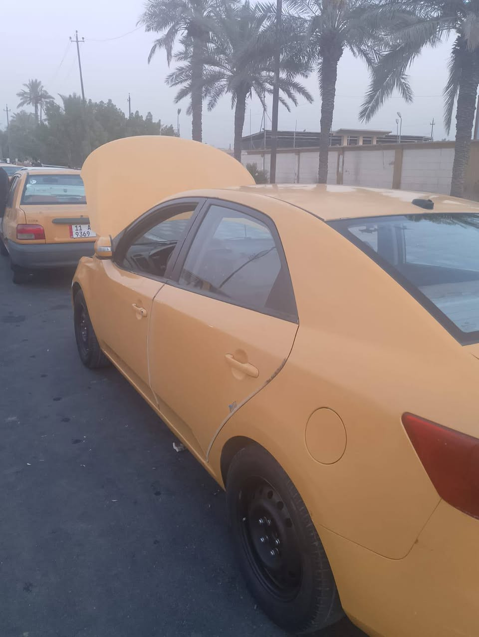 السلام عليكم  فورتي 2010 للبيع والمراوس شعندك نزل السيارة وارد امريكي ضررها بنيد مبدل وطخه بدايه الشاصي الأيمن والباقي كفاله عامه السعر 82 الاتصال *********** بي واتساب
