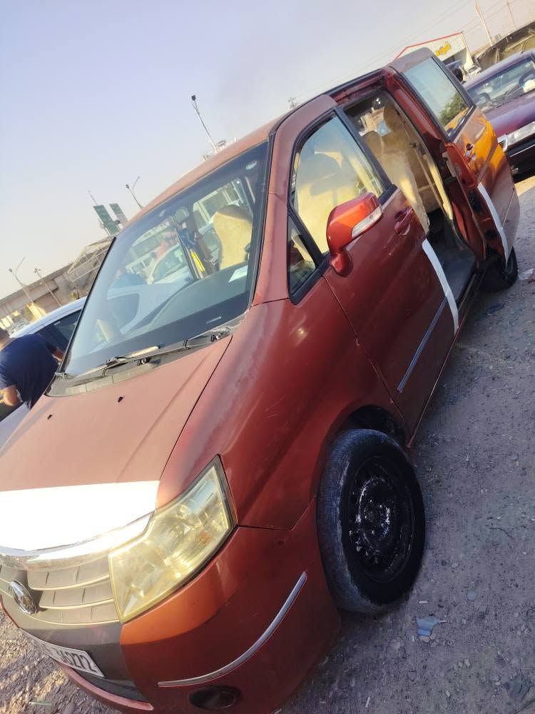 سبوغ لیدراوی نیە  تبریدە سنەوی و رە قەمی تازەیە بتاقەی بنزینی هەیە 
*********** مجالی کەمی هەیە
8نەفەریە كركوك, العراق

