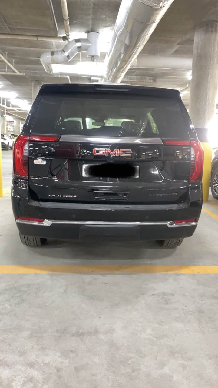 السلام عليكم للبيع (فقط ) GMC الڤيشن موديل ٢٠٢٥ بحالة الوكالة مكوفلة ماشية ٢٢ الف بدون فتحة مغلفة  PPf تحويل مباشر بسمي السيارة بعدهة ب ضمان وكالة المنصور 
مكاني بغداد المنصور 
رقمي ***********
