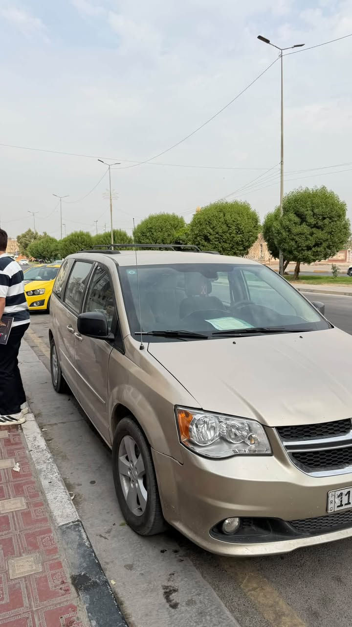 السلام عليكم
دودج كرفان 2013 sxt بيها حادث بامريكا وبيها كم قطعة صبغ وجراد 

ف السياره أبيعها حزام ماشية171الف ميل

رقم بغداد تحويل ثاني يوم 

كير ومكينة وتبريد خير من الله حلوة السيارة مكان السيارة النجف سعرها١٠٥ وقابل للتفاوض 

الهاتف ***********
