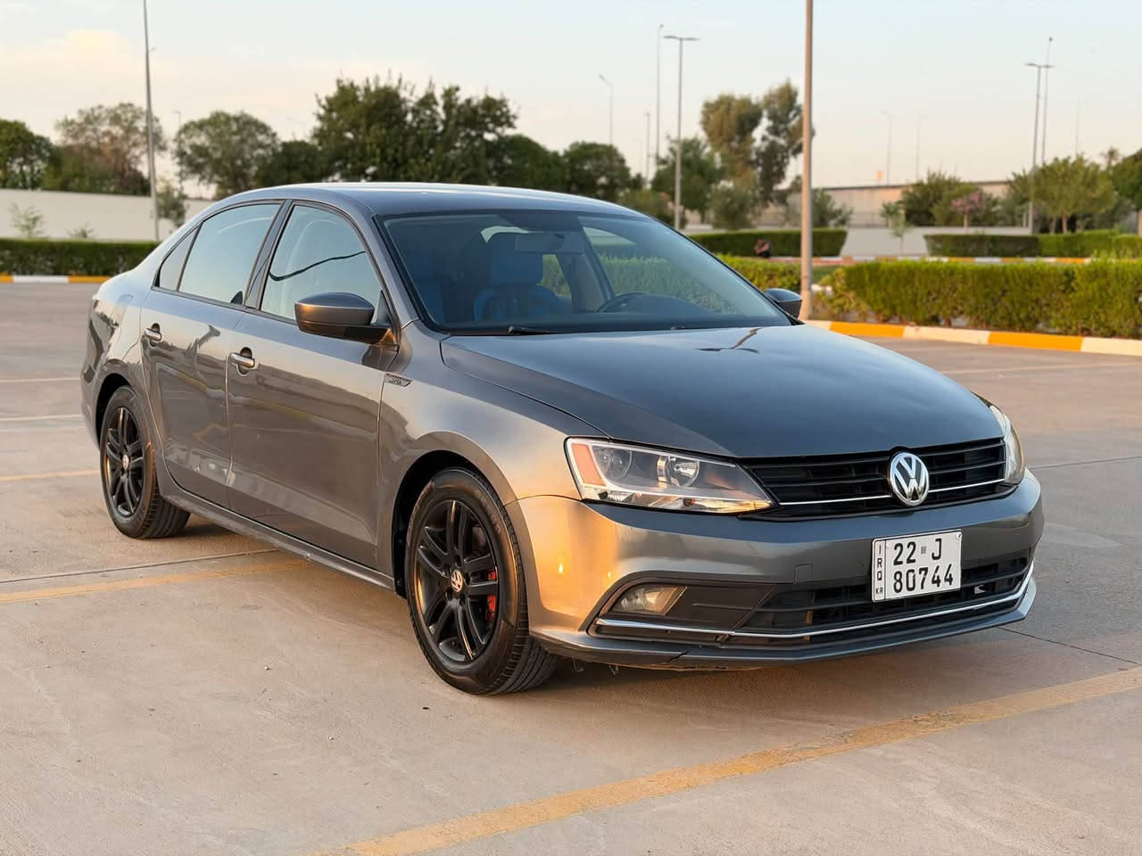 Jeta 2017
مۆدیل ٢٠١٧ 
مەکینە 14 turbo
گێڕ مەکینە کارەبای هەمو بەشەرت
بەناوی خۆما سەنەوی هەزە هەمووی نوێیە 
سەیارەکە دیناری مەسروف تێدا نیە 
بەشەرت دەیفرۆشم 
بۆیاخ ٣ پارچەو بن نيو سبوخە 
بێ شانسی بەشەرت
شوێن هەولير 
*********** واتساپ
