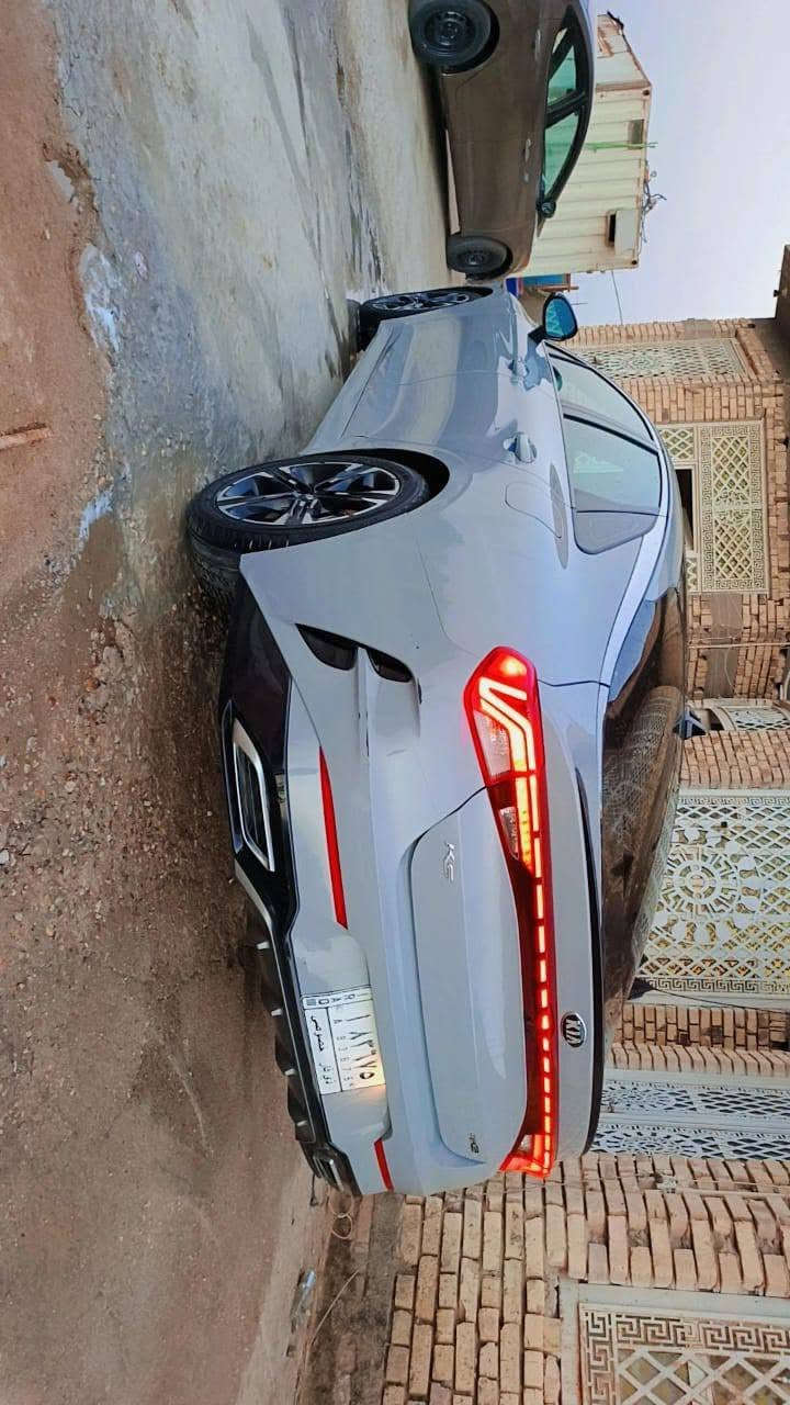 K5_GTline 2021-AwD
اللون : اسمنتي سموك المميز 

كامل المواصفات  

المحرك : 1600 تيربو 

ضربتها قطعتين بنيد وباب 

الرقم : ذي قار  معوقين لل 2027

وكاله عامه 

المواصفات :  

١) بصمة تشغيل + بصمة ابواب 

٢) تشغيل عن بعد  

٣) اربع وضعيات قيادة 

٤) كاميرة 360 درجة 

٥) دواخل جلد احمر  

ا٦) شاشة كبيرة ( المستطيلة مو المربعة ) 

٧) بانوراما فتحتين 

٨) ابل كاربلي واندوريد اوتو 

٩) حساسات امامية وخلفية وجانبية 

١٠) رادارات امامية وخلفية وجانبية 

١١) نقطة عمياء 

١٢) نظام مانع تزحلق

١٣) مثبت سرعة 

١٤) تحديد مسار 

١٥) مخارج AUX +USB

١٦) بانوراما 

١٧) شاحن وايرلس 

١٨) اوتو هولد 

١٩) جنطة ذكية فتح تلقائي 

٢٠) تبريد بيانو

المكان الناصريه 

السياره صار بيها صوت بالمحرك

 

االسعر125 م@إشارةالاستفسار ***********
