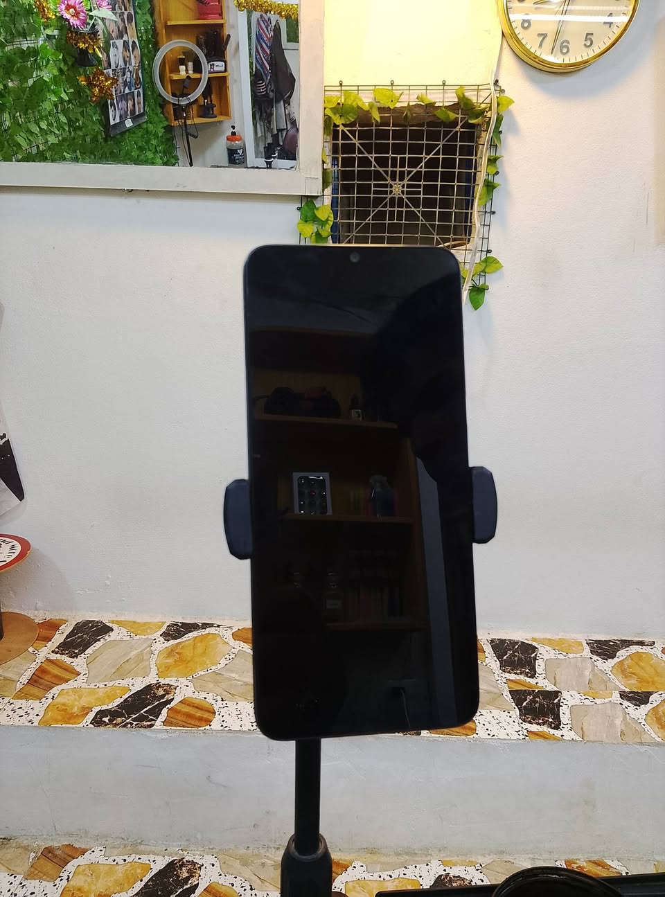 السلام عليكم جهاز Note56 Plusذاكره 256صار سبوع من اخذتو جديد بل كارتون السعر250وبي مجال للتوصل ***********
