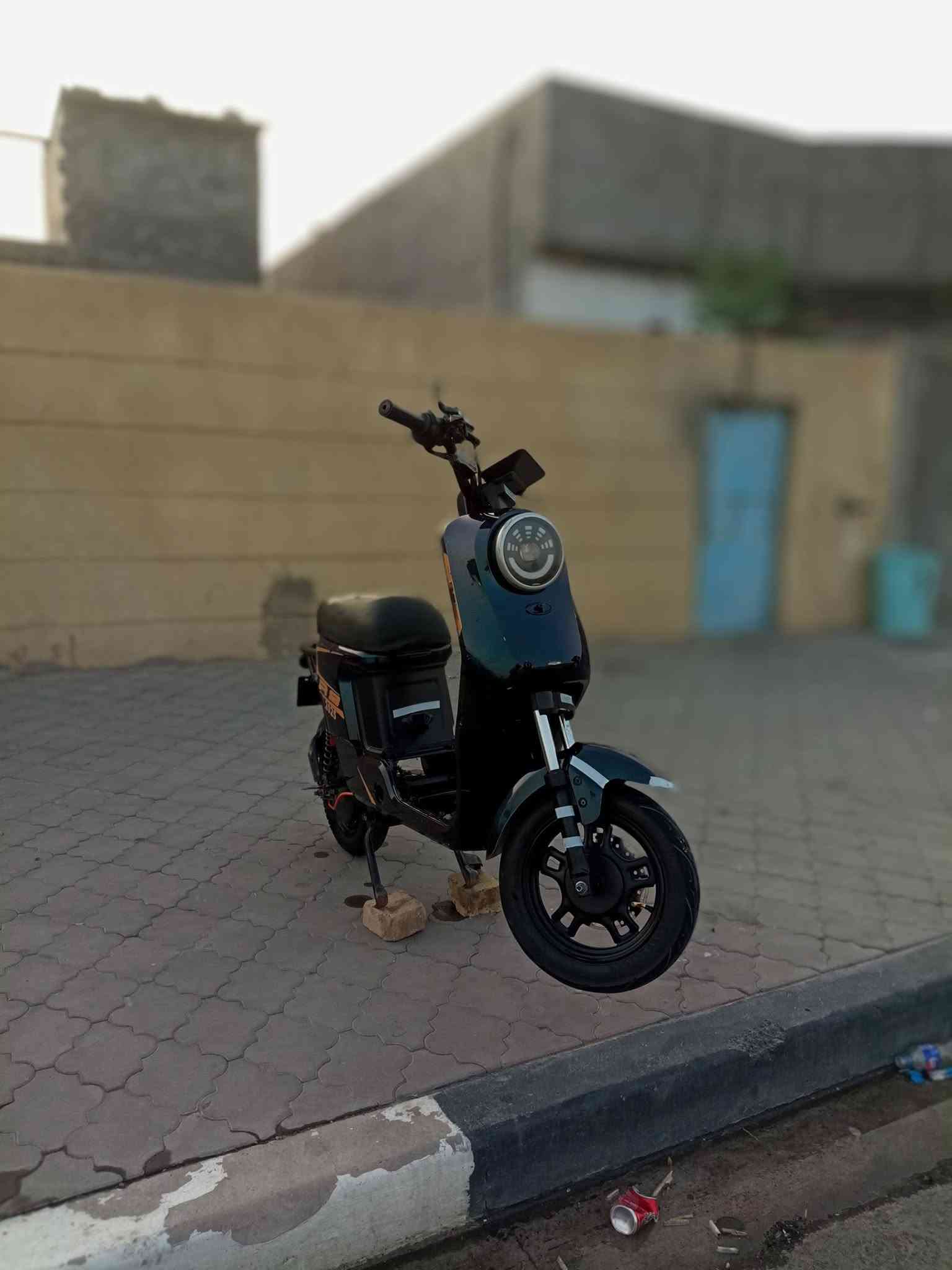 موديل ٢٥ • بطاريات ٣٢ أمبير • نضيفه