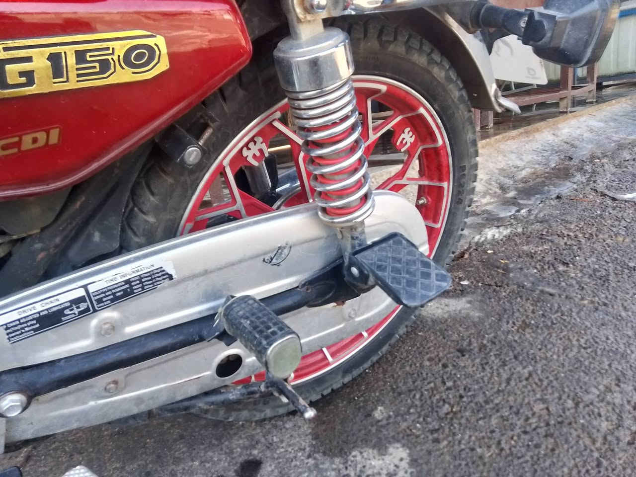 للبيع 650المكان كركوك احمد اغا
الموطور عل بلاد سلف كهربائية كلها شغاله 
***********
