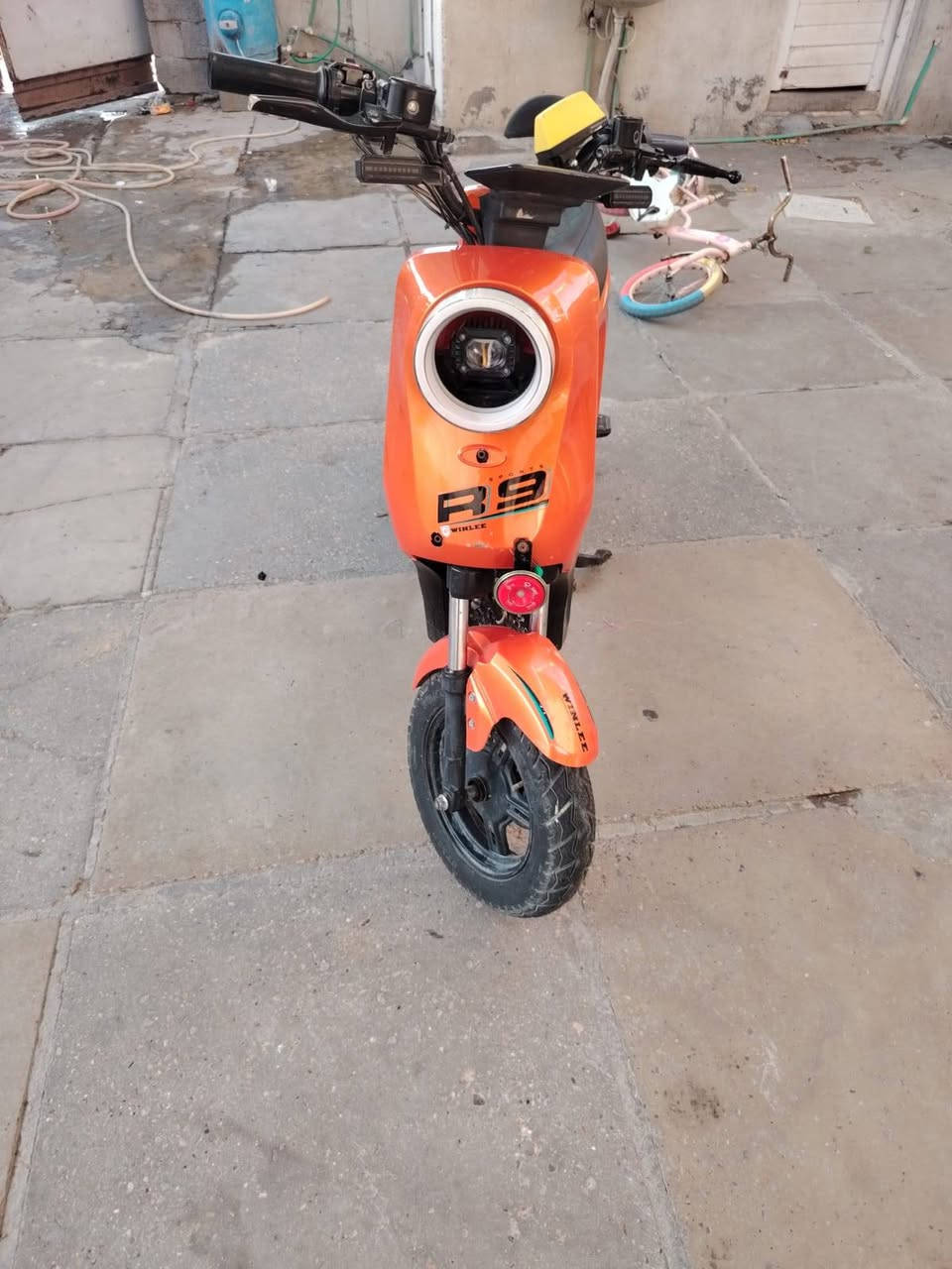 سلام عليكم دراجه شحن للبيع ار 9 مكاني البصره الزبير سعرها 375 رقم التليفون ***********
