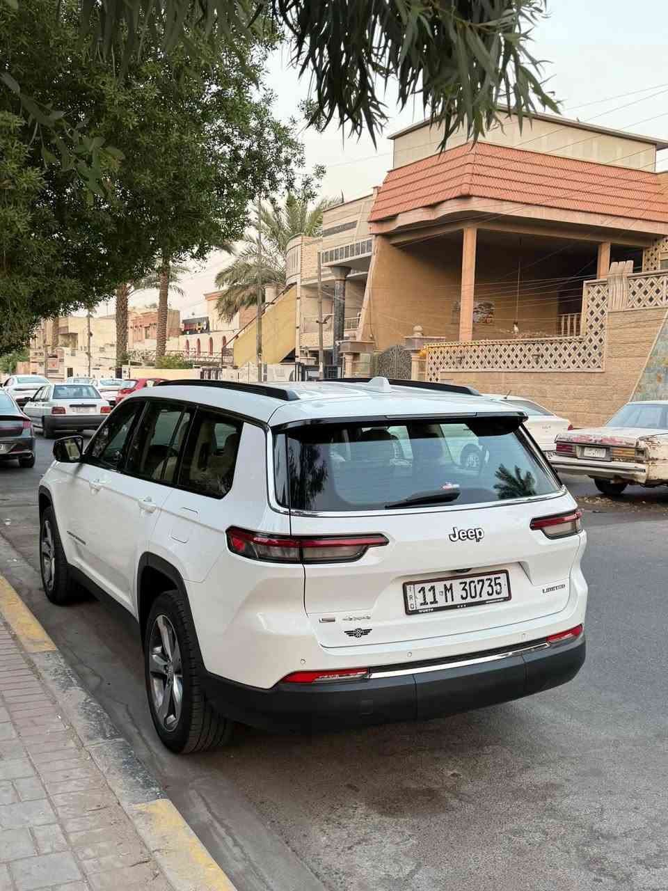 السلام عليكم
جيب 2021خليجي وكالة هارلم بسمي تحويل مباشر لمتدد تحويل مباشر
مواصفات المتدد معروفة ميحتاج اذكرهن 
مكفولة من الضربة والصبغ والتبديل عدا بارد شي بسيط 
ماشية 71
السعر 270وبيهة مجال للشراي 
اي استفسار ***********
مكاني بغداد حي القاهرة

