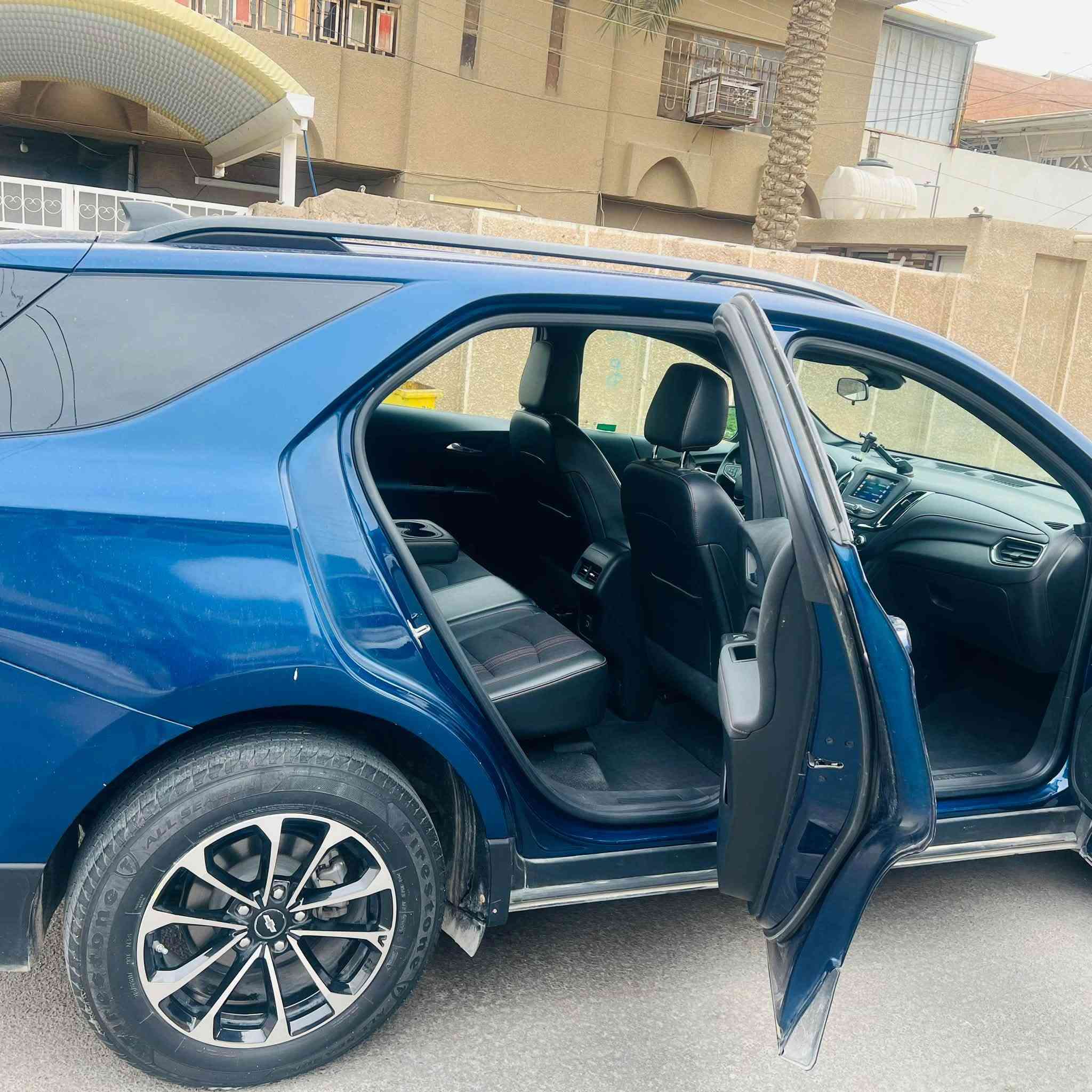 السلام عليكم 🌹شوفرليت ايكونكس 2023  LT للبيع
مواصفات LT الشكل الجديد   محرك 1500 تيربو فول ماعده السلايت  رقم اربيل  تحويل بشرط
المواصفات : بصمة  / تشغيل عن بعد / شاشة كبيرة / رادار جانبي  وامامي / كرسي كهرباء تدفئه كشنات  / هندبريك دكمة / LED امامي / جنطة كهرباء / حساسات / تحكم ستيرن /   نضام تعليق- يعني بل صعود تشيل رجلك من وحدها تسحب هاند بريك /كروس سرعة / بلوتوث / اواكس قطعتين تبريد / اطفاء ذاتي  سياقه ذاتيه تحديد مسار   اوتو ستوب./ اضائه العالي اوتو 
السياره نضيفه كلش حادثه صندوك  فقط بجم كبس  برغي ممفتوح بي بدون ايرباك بدون دواخل بدون كلشي  سبيرها منازل صور الحادث مرفوقه بل منشور ماشيه 52 كيلو 
‏سعر 175
‏عنوان بغداد***********
