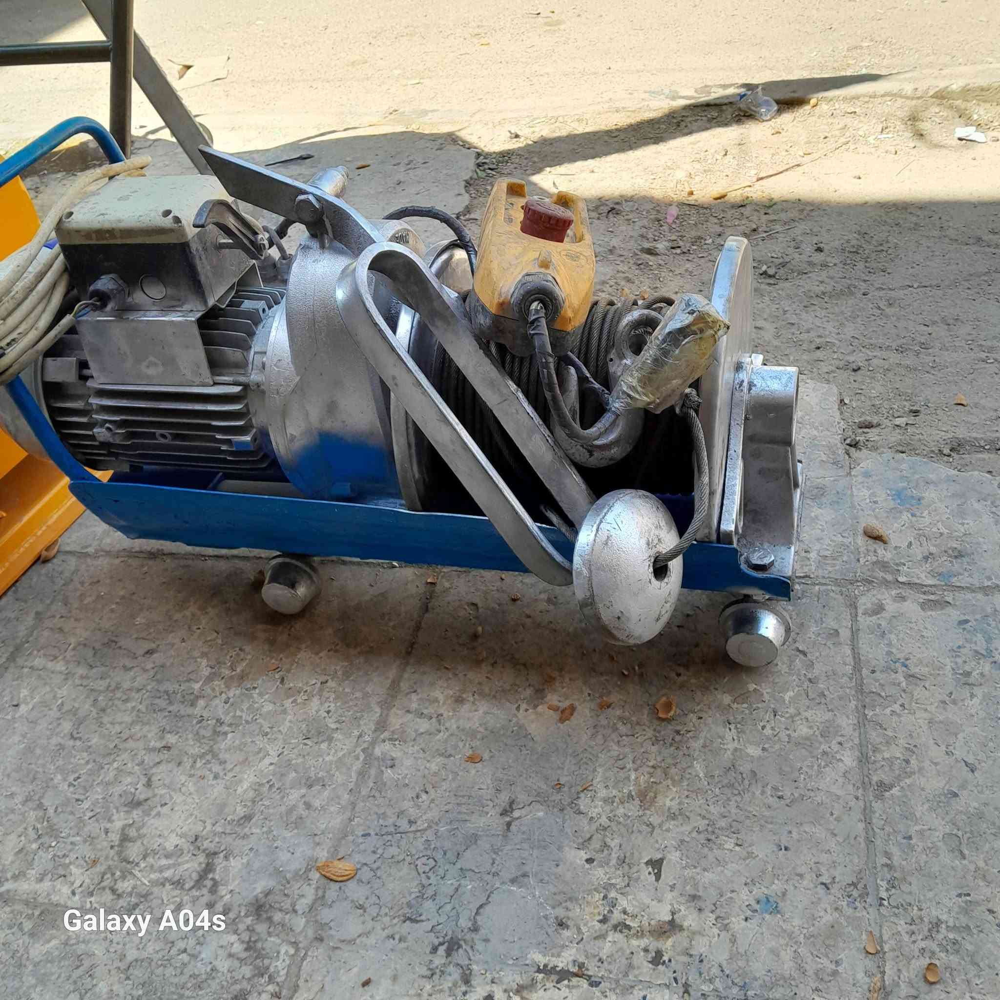 السلام عليكم ماطور ونج ايطالي مستخدم شي بسيط بسعر 700الف قفل لأستفسار اتصال على رقم ***********
مكاني بغداد يوجد توصيل لجميع المحافظات

نص مكتوب في الصور:
- Galaxy A04s