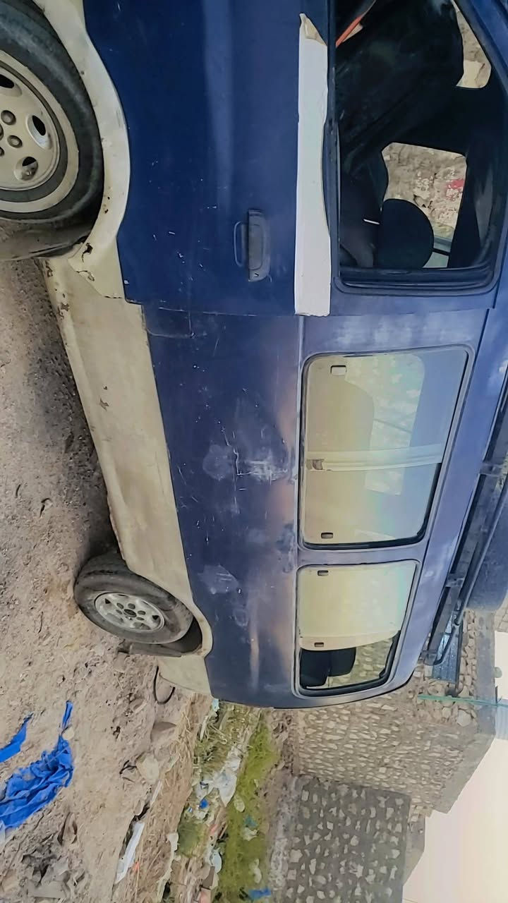 سيارة بريجو موديل 95 رقمه بغداد الماني مكينه 3000 اكسل كير خير من الله ع شرط مكينه سنويه ساقطه 2023  سعر خاص رقم تلفون ***********
