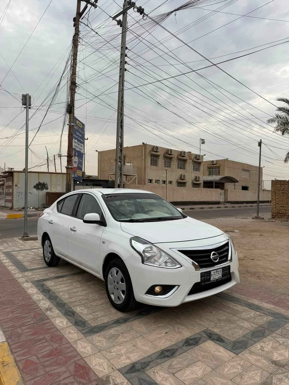 سلام عليكم للبيع نيسان صني هندي خليجي 2024 سياره (كفاله عامه )حتى دعاميات دخول جديد شهداء ذي قار  مكينه كير حداده تبريد كله مكفول ماشيه 26 الف مواصفات معروفه شاشه كامره حساسات خلفيه سعر 116وبيها مجال بسيط 
مكاني ناصريه مركز 
***********
