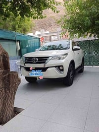 تحيه طيبه مكلف بالنشر اتصل  تيوتا فورجنر 2017  محرك 6سلندر  مواصفات GX...