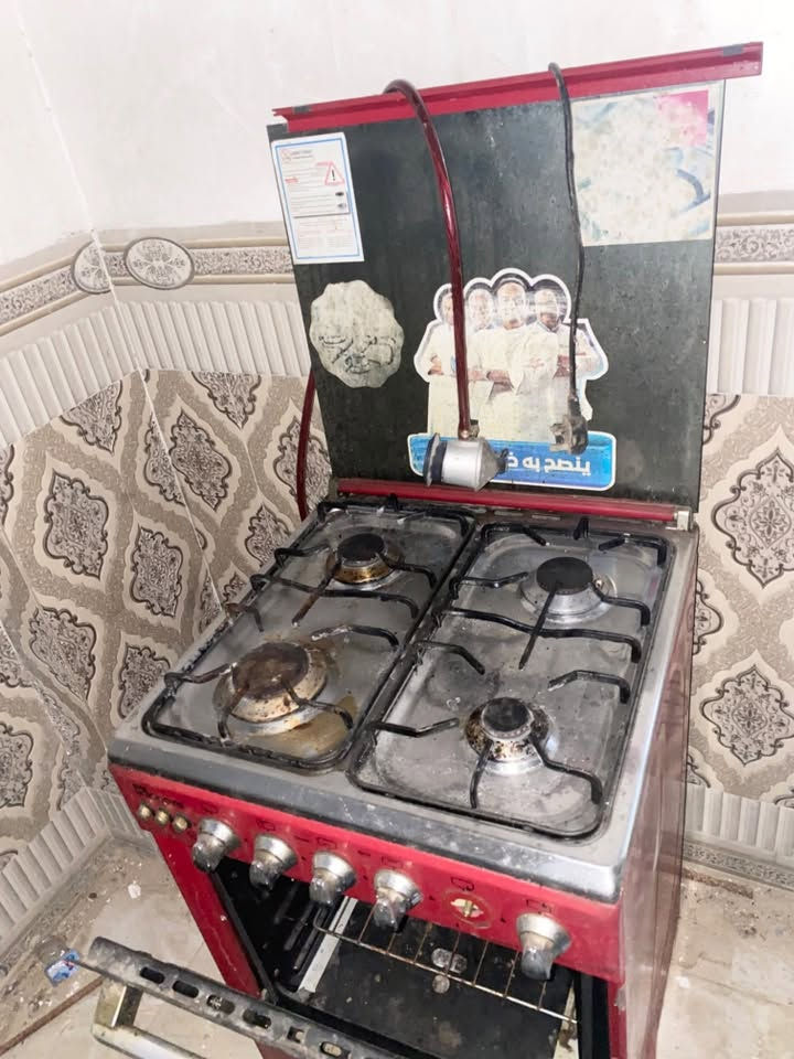سلام عليكم طباخ للبيع كله شغال السعر 130 ويا منظم هم
***********
