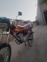 دراجه للبيع مكفول أوراق سكنر  السعر 500وبيه مجال  07871122714  موديل 2...