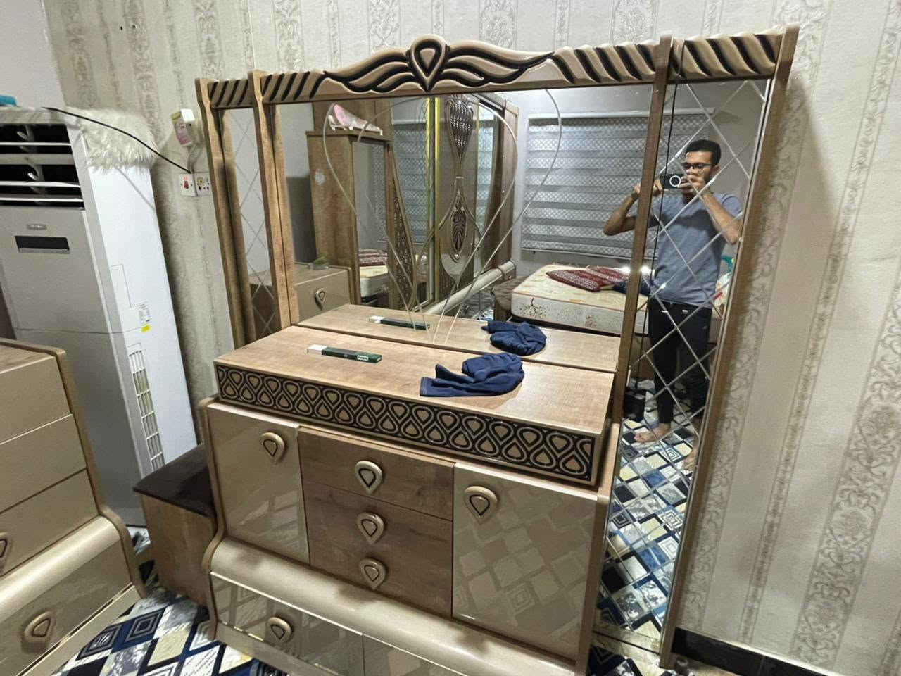 السلام عليكم غرفة تركي اخت الجديدة السعر 1.250.000 العنوان البصرة ابي الخصيب كوت الصالحي للإستفسار  الاتصال على الرقم ***********
