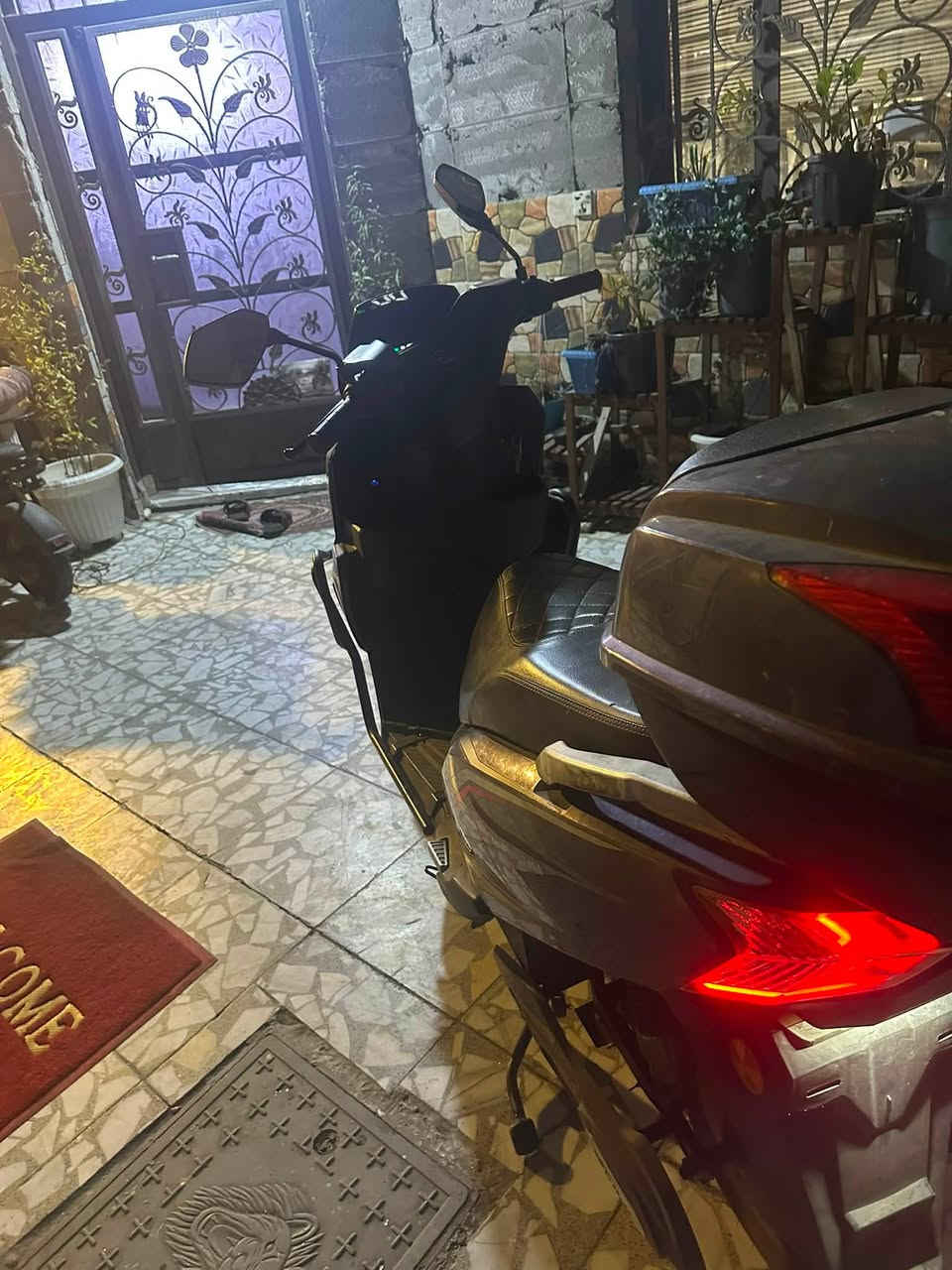 السلام عليكم
دراجه شحن جارجر 8 باتري ملف 2500 
السعر مليون 
العنوان بغداد البياع 
الرقم ***********
