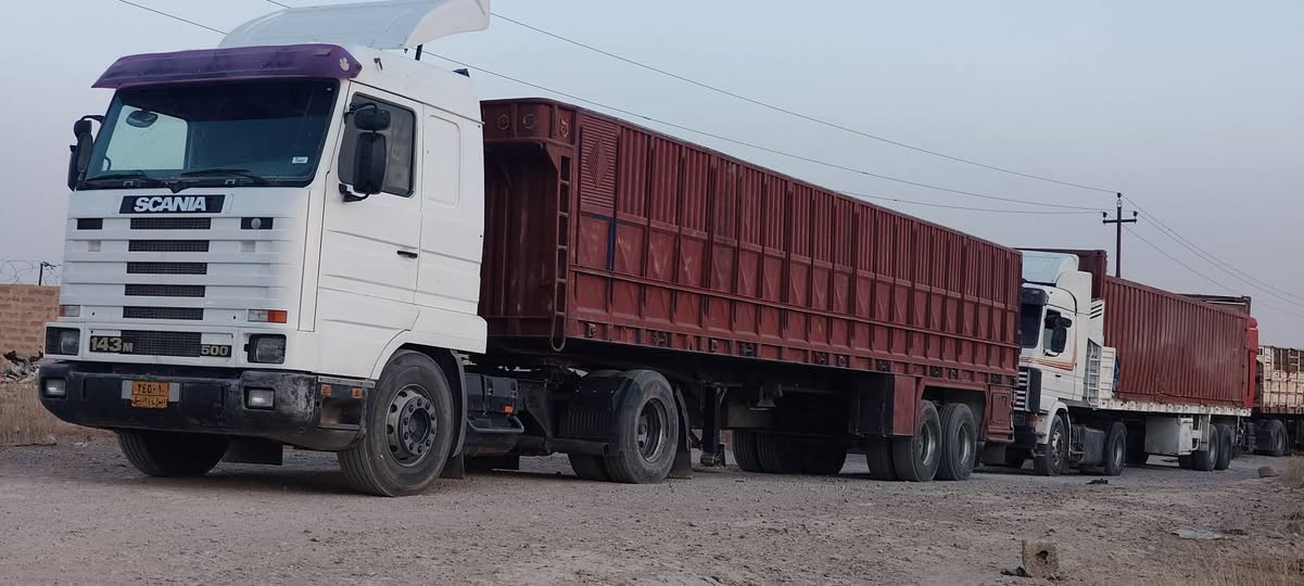 سلام عليكم سكانيا 143حجم 500شرط لا نفخ ولا صرف قطره صبغ ما بيه رقم اربيل سعر 200سياره موجود معرض شهاب ***********

