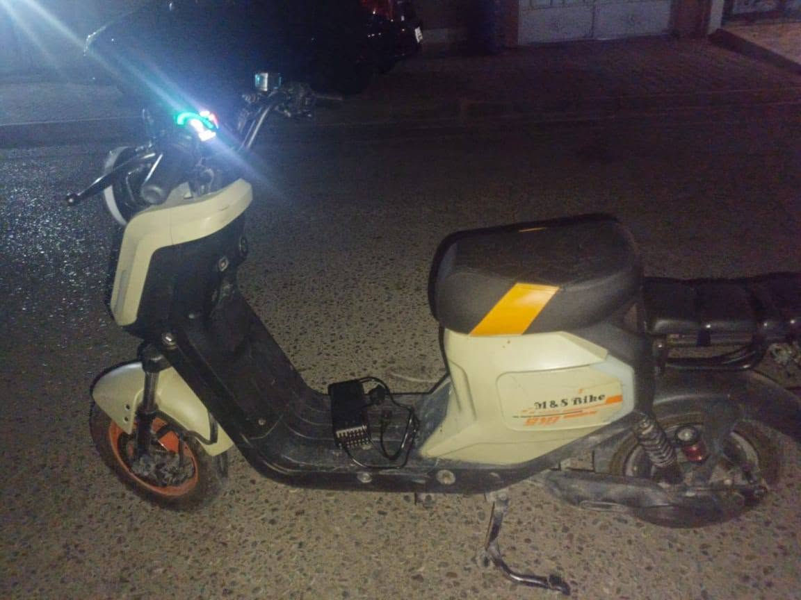 السلام عليكم  ماطور شحن للبيع 3 كير 4 بكاريات دبل 
اسمه 918 سرعه 99 سعر 275 بي مجال  رقم واتساب ***********
