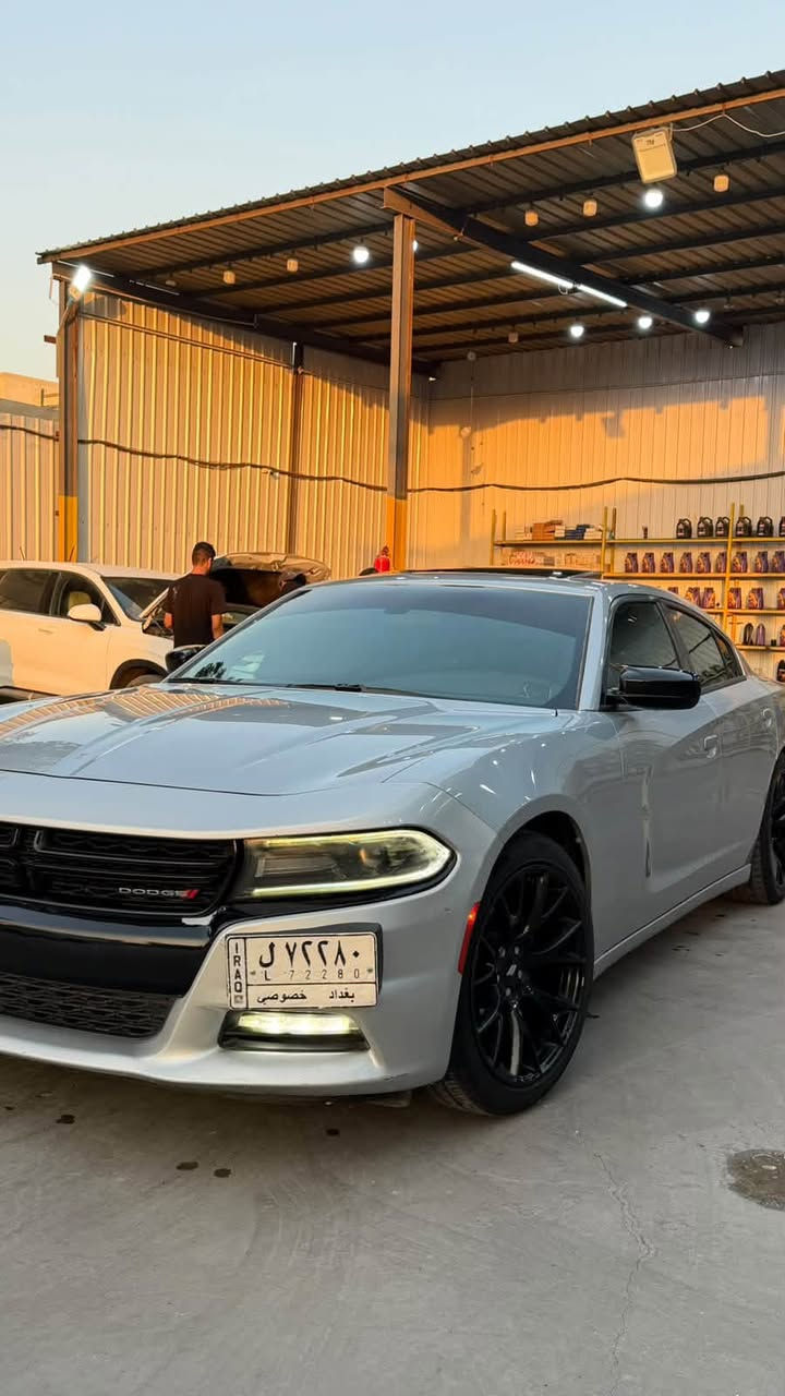 دوج جارجر 2020 SXT PLUS فول مواصفات
رقم بغداد بأسمي  تحويل ثاني يوم 
♦️تقرير غرق  تعمل وتسير في امريكا  صار بيه صبغ في العراق جاملغ خلفي ايسر والباب الخلفي الايسر كلير  اثر شخوط بدون حادث شرط الفحص وملاحظات بسيطه بيها♦️
🔹كشنات حضن
🔹كشنات كهربائي
🔹كشنات تدفئه تبريد
🔹شفتات ستيرن 
🔹خزن ميموري 
🔹ماشيه 75mi
🔹بجم كبس 
🔹بدون ايرباك
فتحة سقف 
مكان السياره ناصريه مركزالمدينه
السعر 230 بيه مجال حك الجيه
***********
