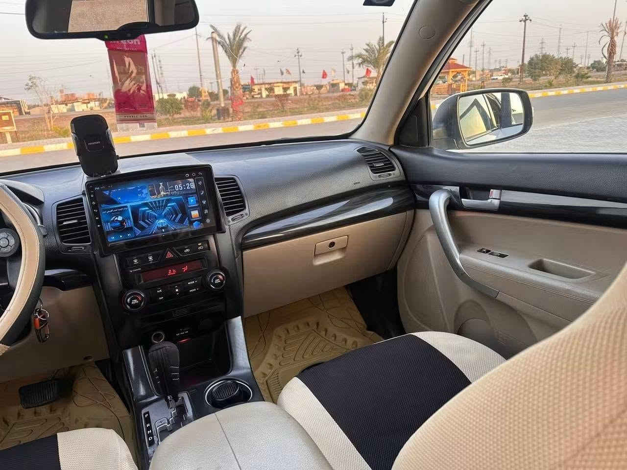 السلام عليكم
سورنتو مديل ١٠ خليجي 
رقم واسط دولي سنويه جديده بأسمي رقم مميز
السياره فول مواصفات ٦ سلندر ٧ راكب ٣ قطع تبريد 
شاشه وكامره   مكينه كير مكفولات 
تخم تاير جديد. حداديه امامي وخلفي جديد  تبريد ثلج 3 قطع 
السياره مكفوله من الضربه والتبديل بيه باب العبري نص منه صبغ وجاملق امامي بدوان دواخل فقط رش اثر شخوط سونار مرفق
مكاني ناصريه قلعة سكر 
السعر 135 وبي مجال 
للتواصل 
***********
