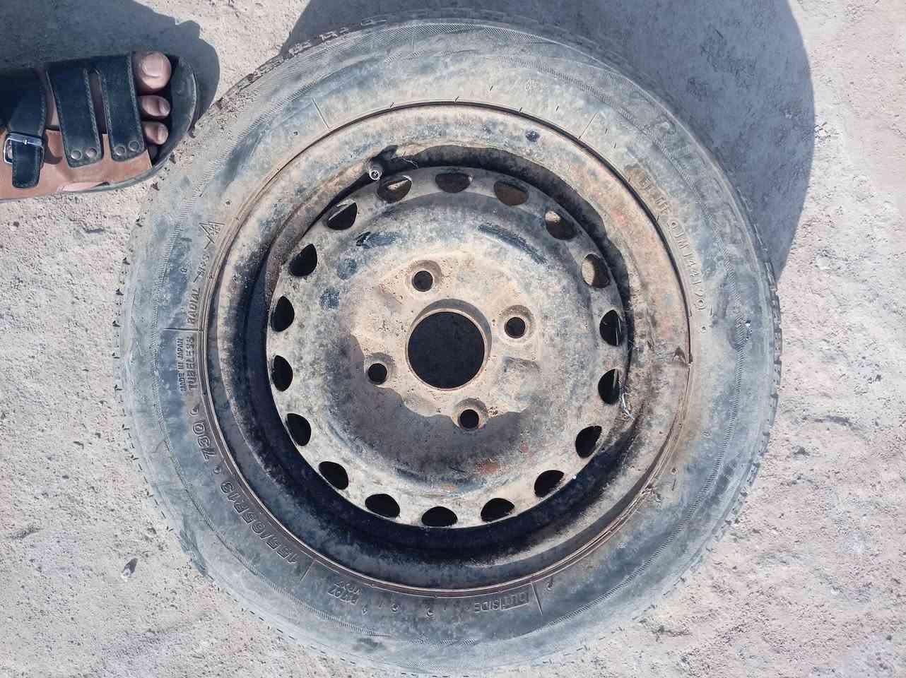 زوج ويالة وتاير مستخدم مال سايبا السعر 50 الف قفل.
غير متواجد على الفيس.
***********
