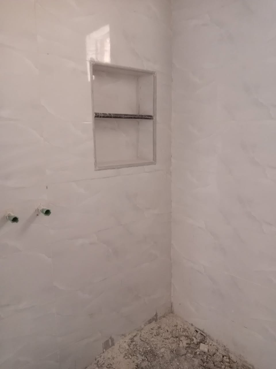 خلفه سيراميك متفرغ وسعار مناسبه *********** بليوميه واتساب ***********
