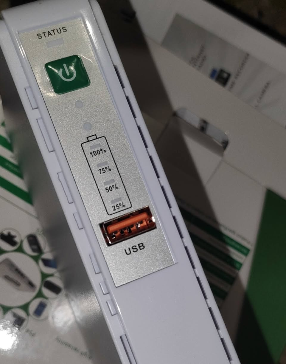 إنترنت بلا انقطاع مع جهاز UPS بسعة بطارية 8800mAh.
يزودك بمنافذ متعددة: (9V ،12V ،5V) إضافة إلى منفذي USB و Type-C لشحن الهواتف، مع منافذ LAN و POE ومنفذ لتزويد الجهاز بالطاقة.
​السعر: 20 ألف دينار (شامل التوصيل).
للطلب أو الاستفسار عبر الواتساب: ***********
