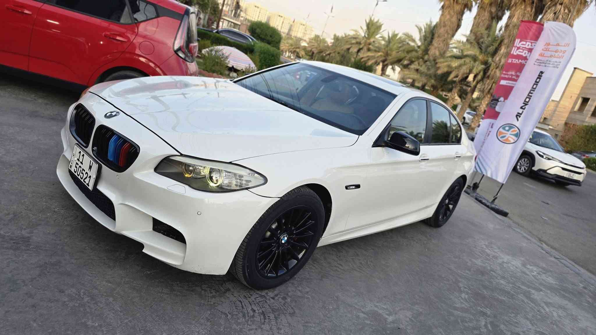 بي ام F10 حجم 535i كير محرك مكفول محرك 6v سلندر تخم تاير تبريد ثلج صدرها جديد سياره جاهزه من كلشي 
بيها فقط جاملغ صبغ السعر 145 مكاني بغداد 
الاستفسار ***********

