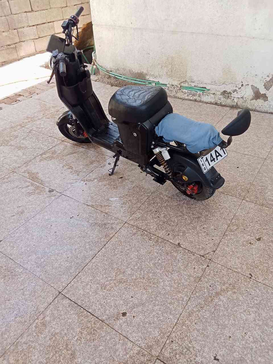 دراجة شحن مكفوله من كلشي بس عوزهه بطاريتين سعر 230 قفل بعتبار بايعلك كوم حديد يعني ما رجع مكاني بصره حي الصدقاء رابعه قرب جسر العسكري متواجد واتساب رقمي ***********

