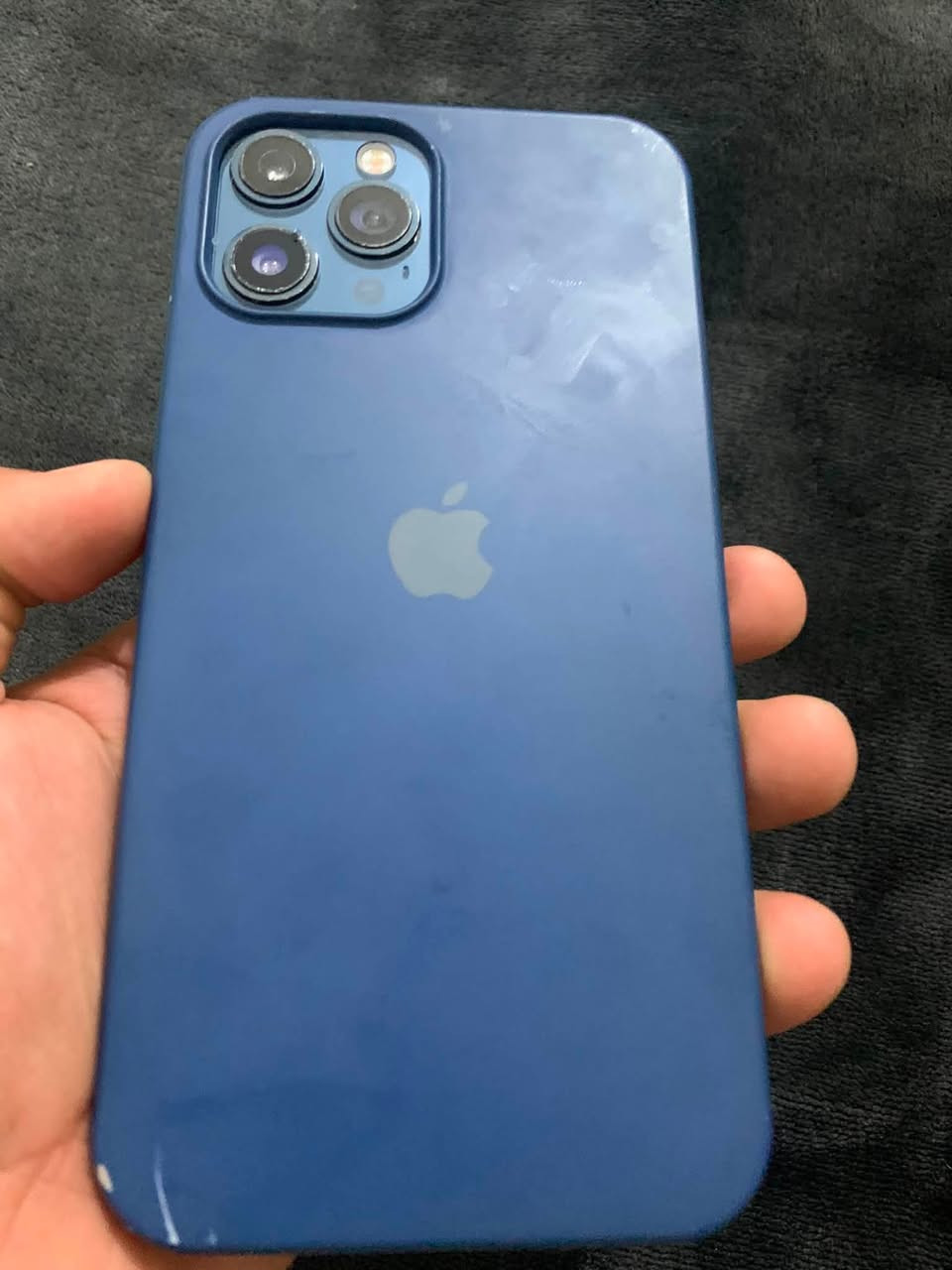 📱 iPhone 12 Pro Max للبيع

🔹 الذاكرة: 256GB

🔹 اللون: أزرق 

🔹 البطارية: 100% – مبدلة بأحسن نوعية وشاشه ايضاً جديده مال تفصيخ احسن نوعيه بلادية

🔹 الكاميرات: شغالة 📸

🔹 Face ID واكف 

🔹 الجهاز نظيف وأداؤه ممتاز

💰 السعر: 350 دينار

🔻 بي مجال بسيط

📍 ديالى – الخالص 

📞تواصل ***********واتساب

