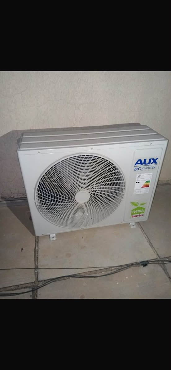سلام عليكم  شباب عندي سبلت 2 طن كنتوري انفيرتر اواكس شغال  و بروده تخبل منصوب و كامل تجي تفحص و تشوف بروده يله تفتح
رقم:***********
فقط واتساب متوفر بغداد الامين  الثانيه
