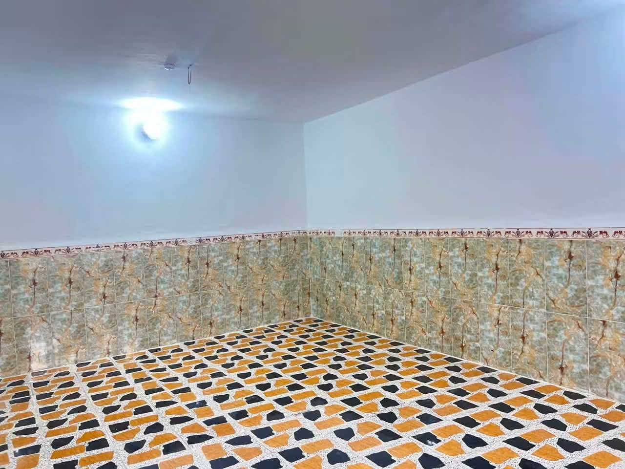 دار للبيع طابو صرف 
حي العسكري مجاور الروضه مقابل المنتزه
مساحة الدار 210
يحتوي على غرفتين ارضي وطابق ثاني + استقبال صالة 
جاهز للسكن مباشر مع التحويل باسم المشتري
للاستفسار والتواصل الاتصال على الارقام او مراجعه مكتب المهيب/واسط قضاء الزبيدية خلف جامع الامام الصادق
***********
***********
***********
***********
